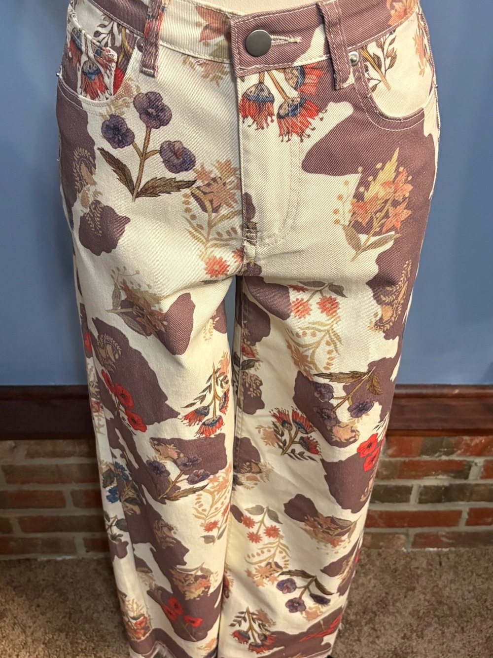 Floral Print Wide-Leg Women’s Jeans — Cream & Brown